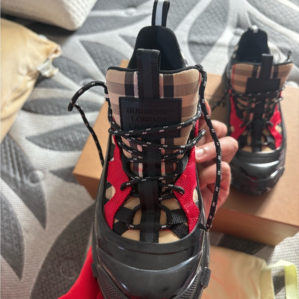 Burberry Arthur Archive Sneakers - Picture 3 of 10